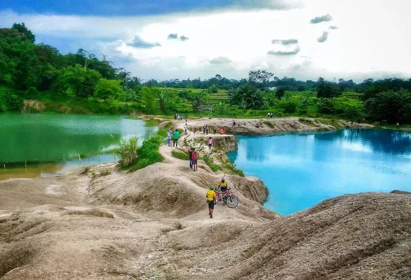 Dari Bekas Tambang, Jadi Telaga Cantik