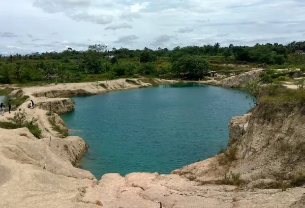 Kenapa Disebut Telaga Biru