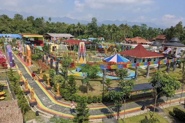 Lokasi dan Cara Menuju Borobudur Land