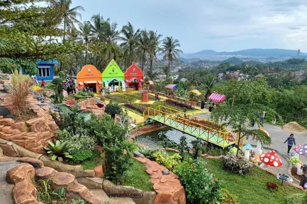 Pemandangan Bandar Lampung dari Ketinggian