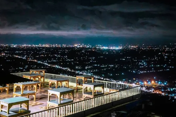 Wisata Malam Jogja - Bukit Bintang (Patuk, Gunungkidul)