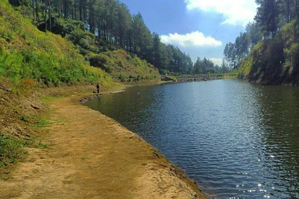 Embung Estumulyo