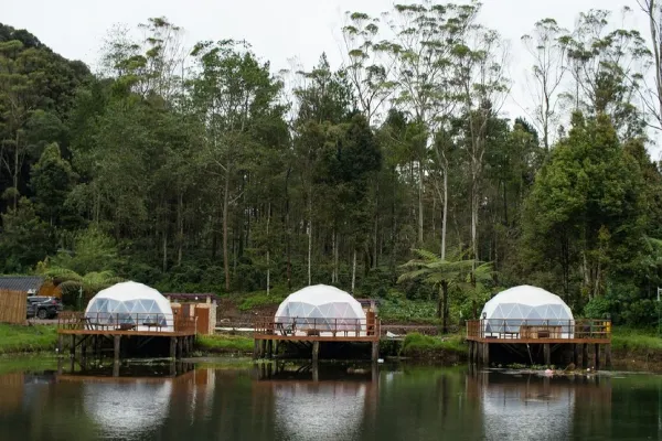 Igloo Glamping Ranca Upas