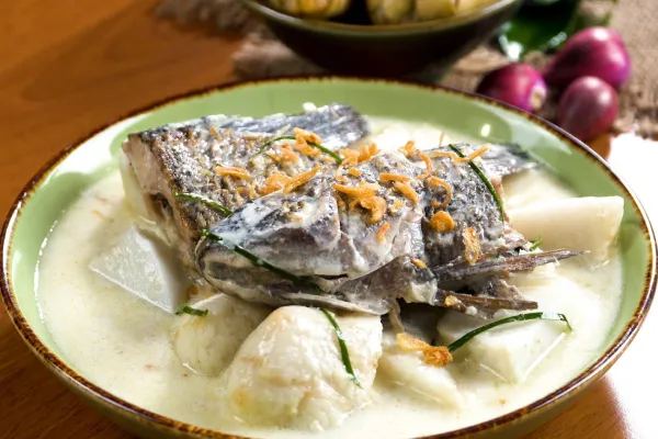 Masakan Khas Kalimantan Ketupat Kandangan
