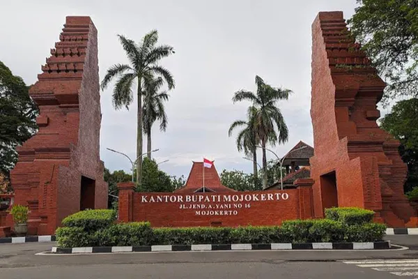 Lokasi & Akses ke Rainbow Garden Poetoek Soeko