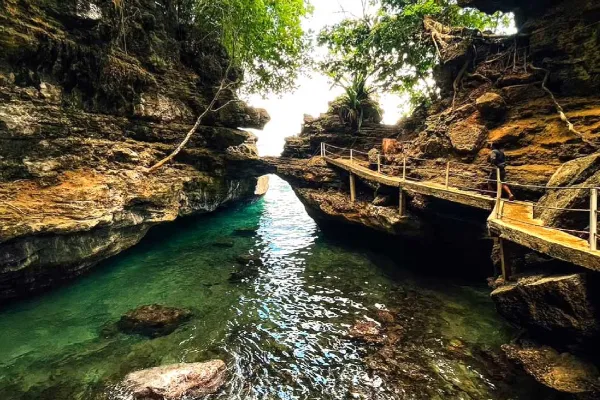 Pantai Batu Kapal, Lilibooi