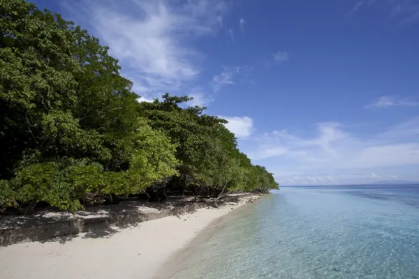 Pantai Liang (Pantai Hunimua), Maluku Tengah