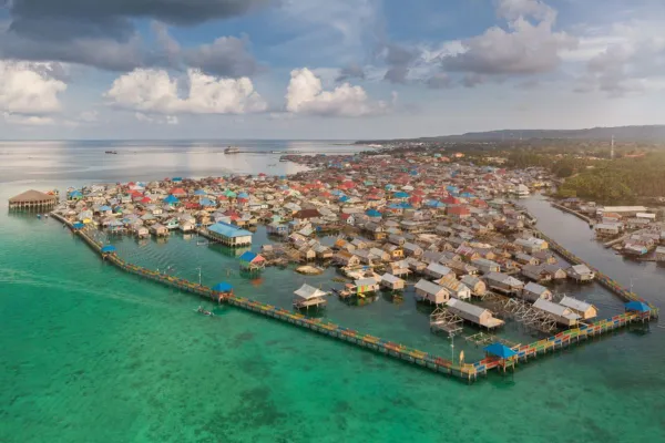 Pulau Wangi-wangi_ Gerbang Utama Wakatobi