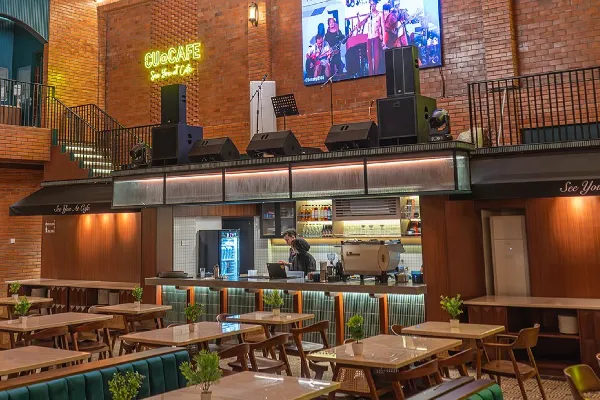 Tempat Makan di Grand Wisata