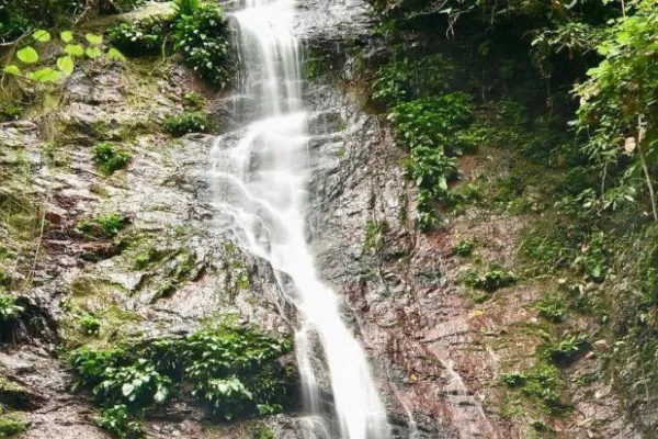 Air Terjun Jenum