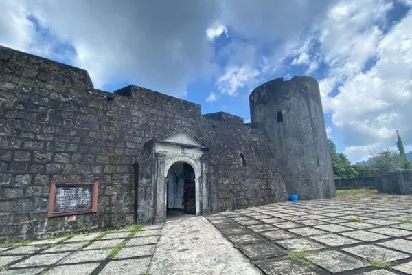 Aktivitas seru di Benteng Belgica Banda Neira