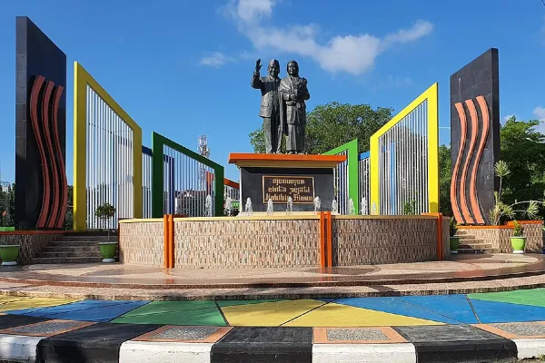 Monumen Cinta Sejati Habibie-Ainun