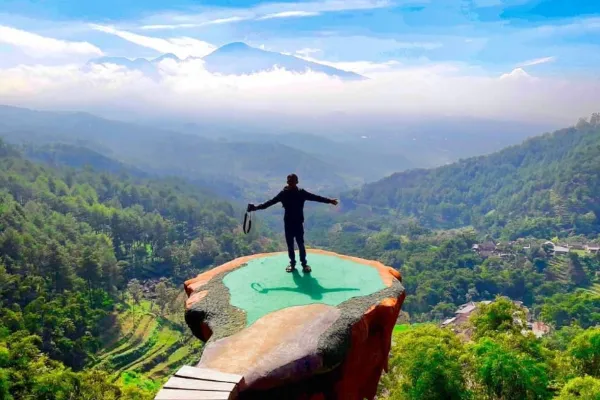 Goa Pinus mini dau -Wisata Dau Malang
