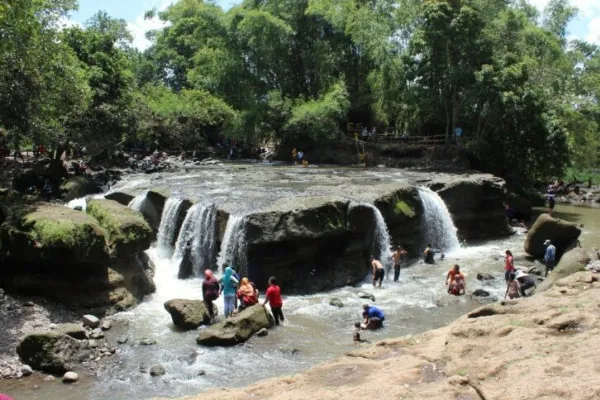 Wisata Grojokan Limo Pasuruan