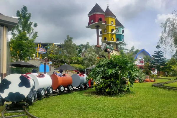 harga tiket Dairyland Farm Theme Park Prigen