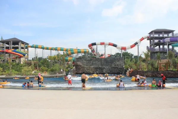 Jam Buka dan Lokasi Waterboom Jogja