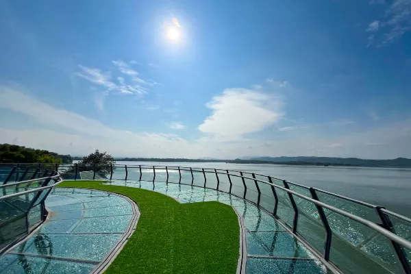 Wisata Wonogiri - jembatan Kaca Waduk Gajah Mungkur