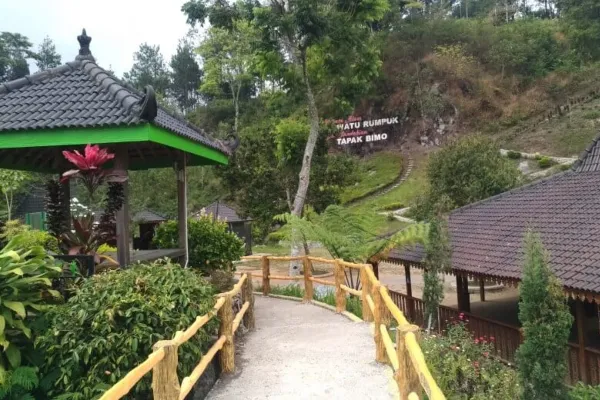 Wisata Watu Rumpuk Gunung Wilis