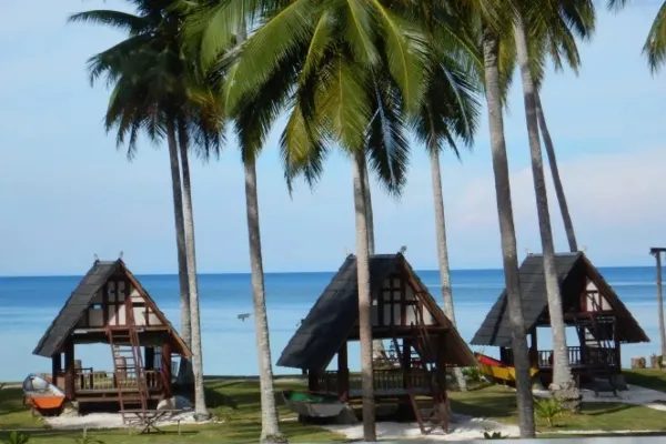Wisata Berau - Lamin Guntur