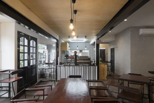 Pikul Coffee & Roastery