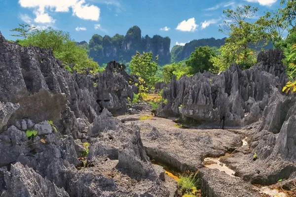 Wisata pangkep - Taman Batu Karst Balocci