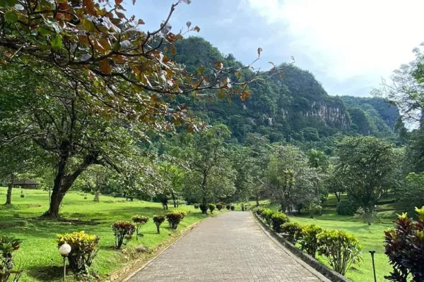 Wisata Pangkep - .Taman Purbakala Sumpang Bita