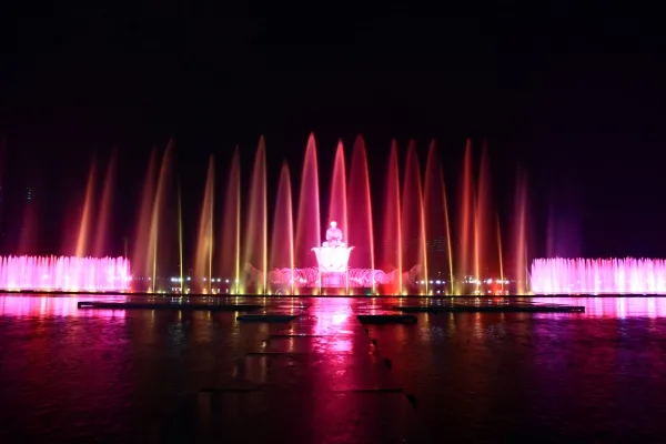 Wisata Purwakarta - Air Mancur Sri Baduga