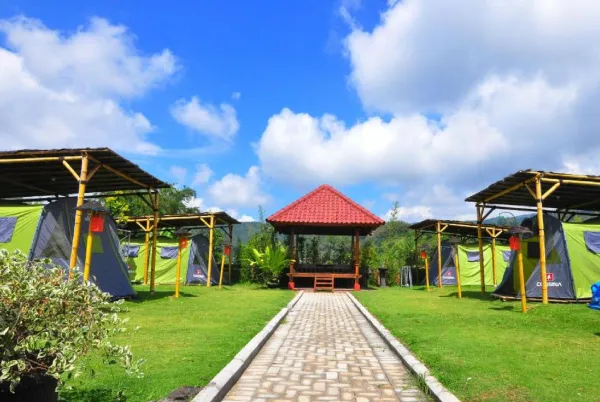 Bata Merah Guest House & Camping Ground