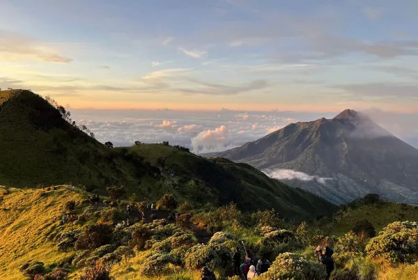 Biaya Masuk Gunung Merbabu