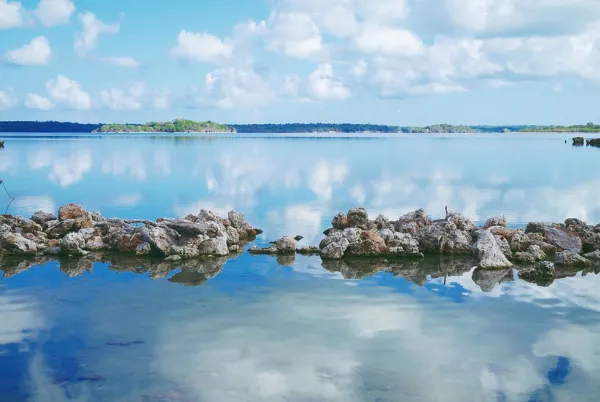 Wisata dekat Bukit Kehi NTT - Danau Laut Mati