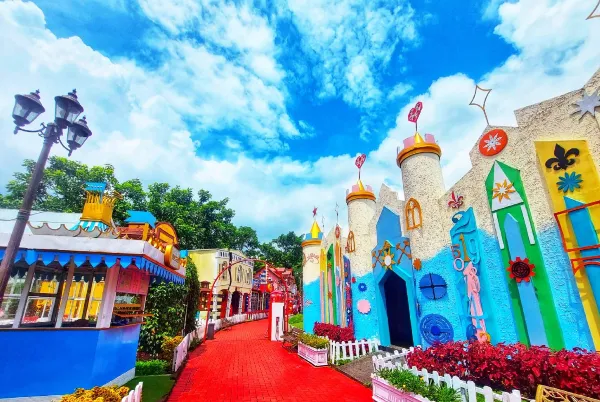 Daya Tarik Kota Mini Lembang