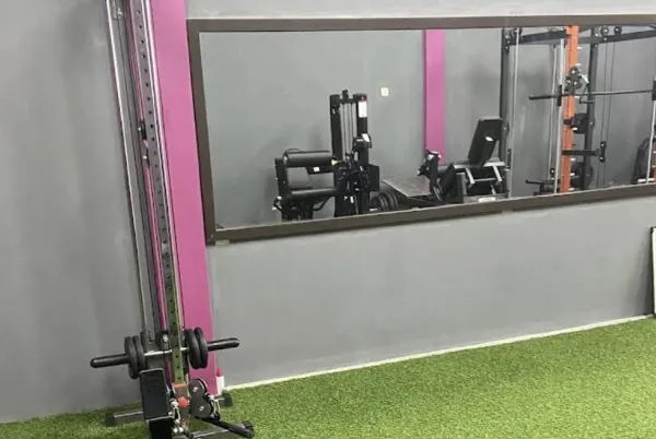  Gym Wanita di Tangerang  - Dzakira Fit