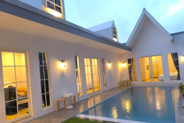 Karabineri Provate Pool Villa