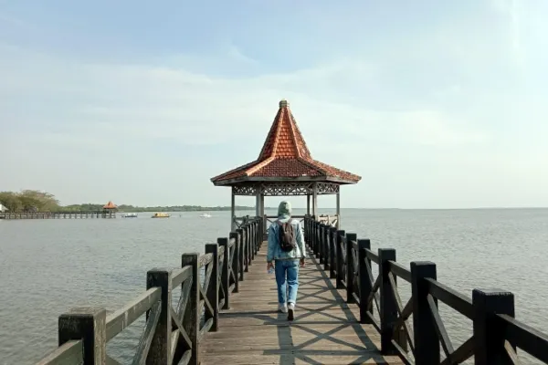 Lokasi dan Harga Tiket Pantai Bentar Probolinggo