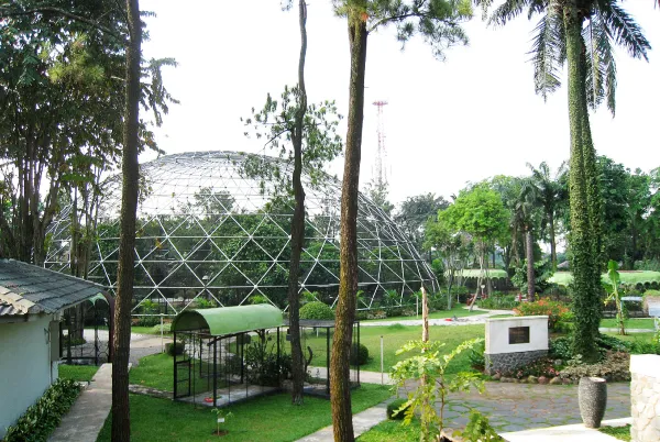 Lokasi Taman Burung TMII