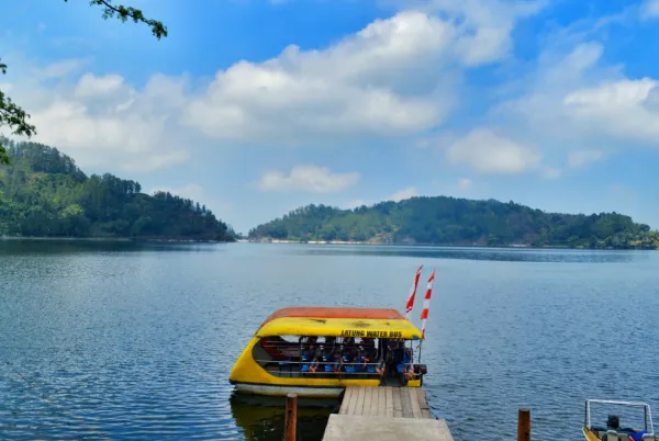 Objek Wisata Telaga Ngabel