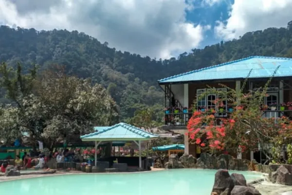 Pemandian Air Pnas Sidebuk-debuk Karo