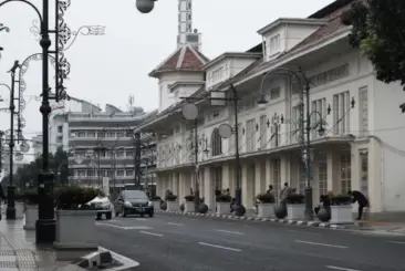 Satu Hari di Bandung