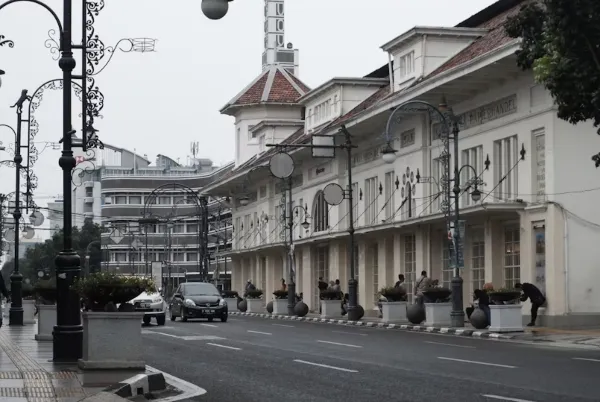 Satu Hari di Bandung
