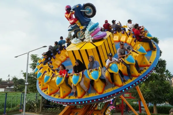 Wahana di Blitar Park
