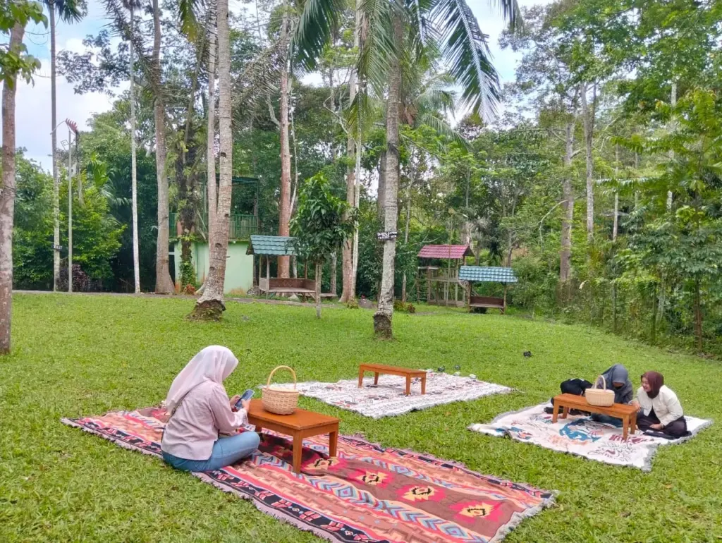 Farmday Mountainside-