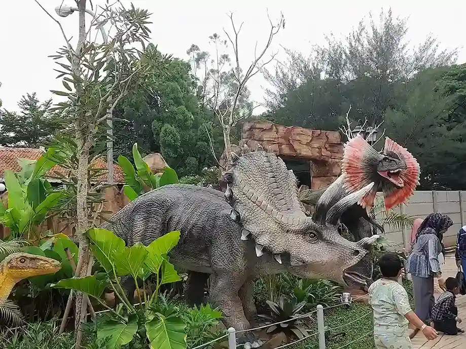 Taman Dinonesia Harvest City Cileungsi