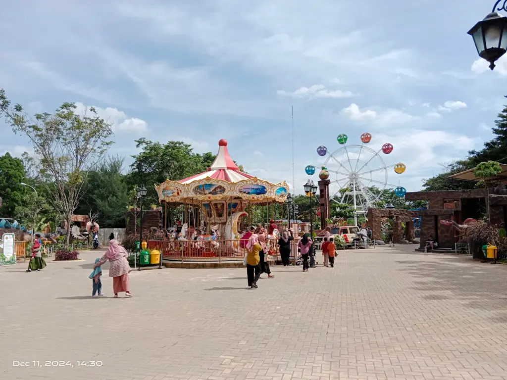 Taman Dinonesia Harvest City Cileungsi: