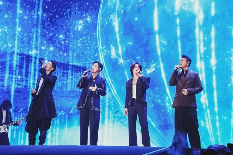 konser F4