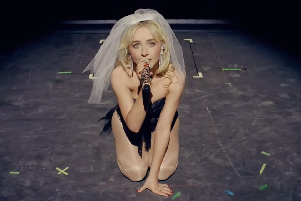 sabrina carpenter coachella 2026